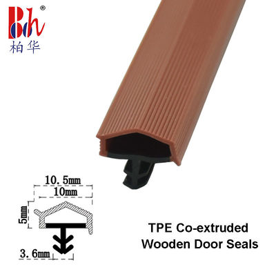 形はゴム製 シーリング ストリップTPEの透き間を塞ぐ赤茶色色の共同突き出た