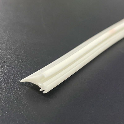 木のワインのキャビネットの本箱の食器棚のドアのためのTPEポリ塩化ビニールの天候除去
